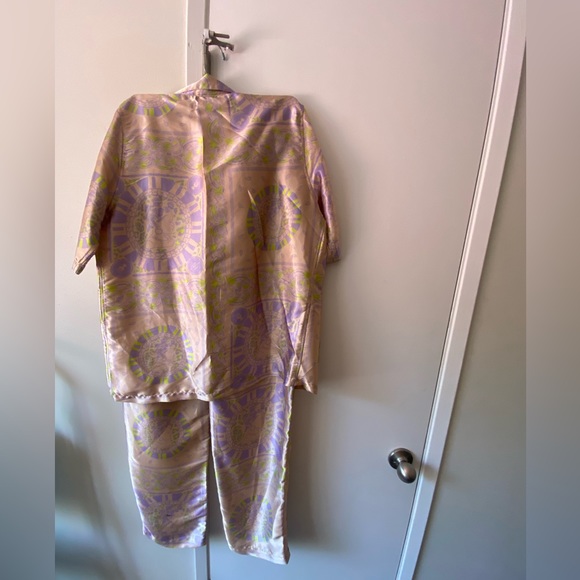 Melody Ehsani x Bephie Beauty Supply Nordstrom Exclusive Silk Set Size Small - Picture 7 of 7